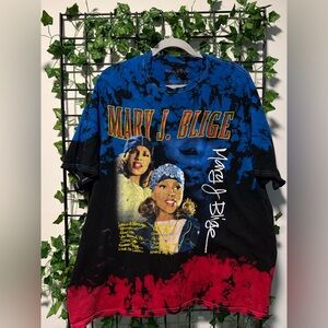 Mary J. Blige Tie-Dye Graphic Tee